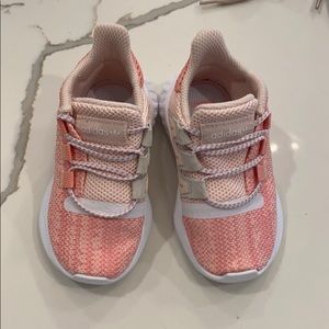 Adidas toddler tennis shoes size 6!